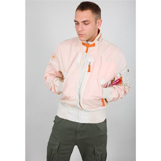 Alpha Industries Wing, vintage white